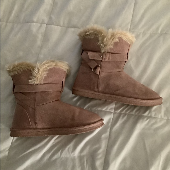 Pink faux fur booties - Picture 6 of 7